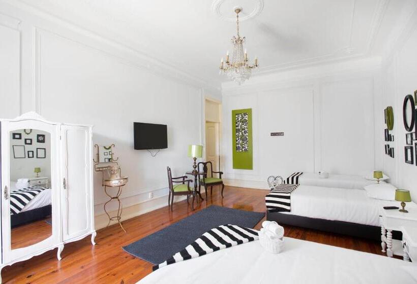 Номер Стандарт Четырехместный Совместный Санузел, Typical Lisbon Guest House