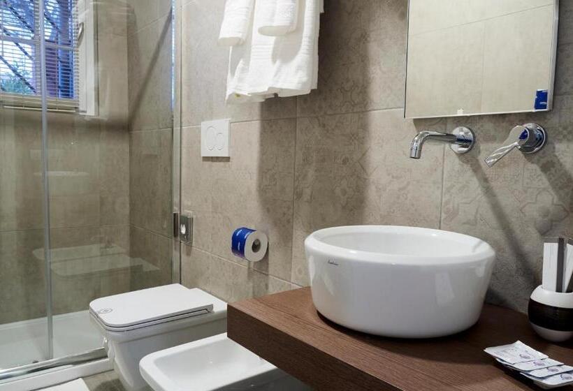 סטודיו משפחתי, Villa Fenix Osio Sotto