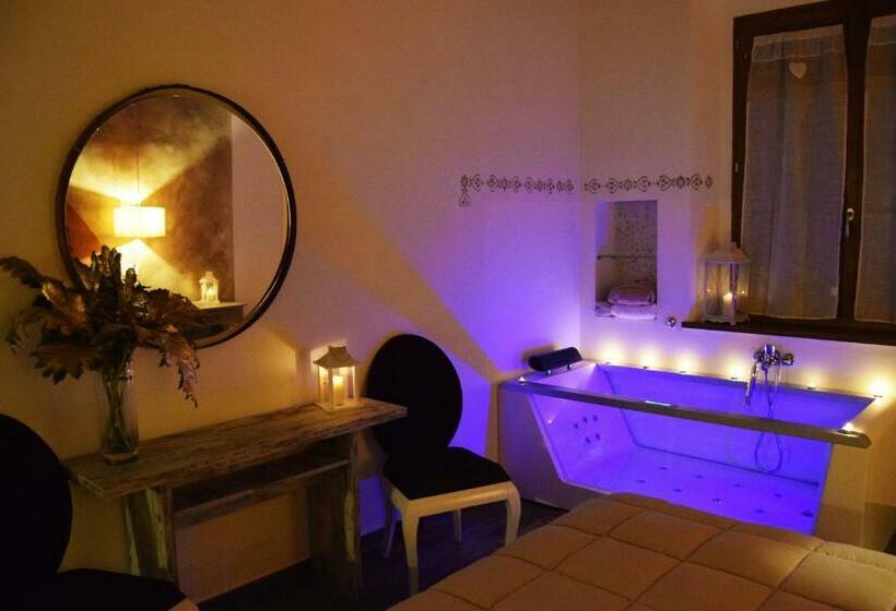 キングサイズベッドのスーペリアルーム, Le Checche