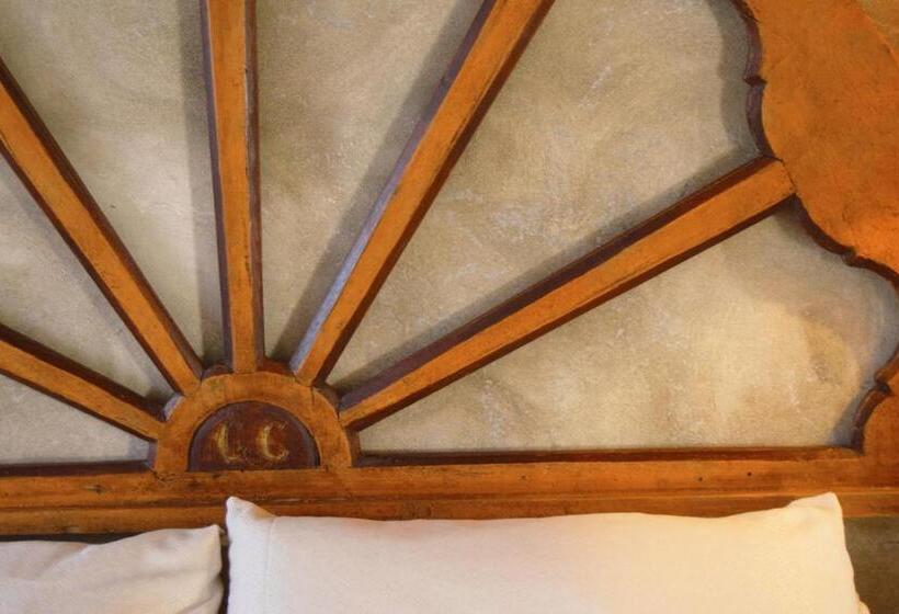 キングサイズベッドのスーペリアルーム, Le Checche