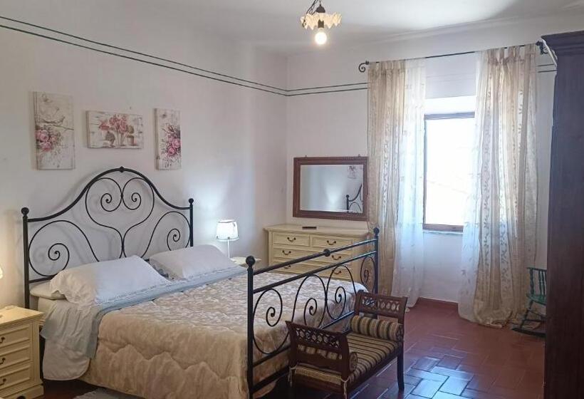 デラックスルーム, Le Checche