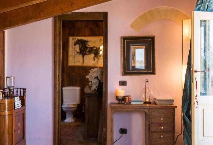 اتاق لوکس با بالکن, Maison D'ax