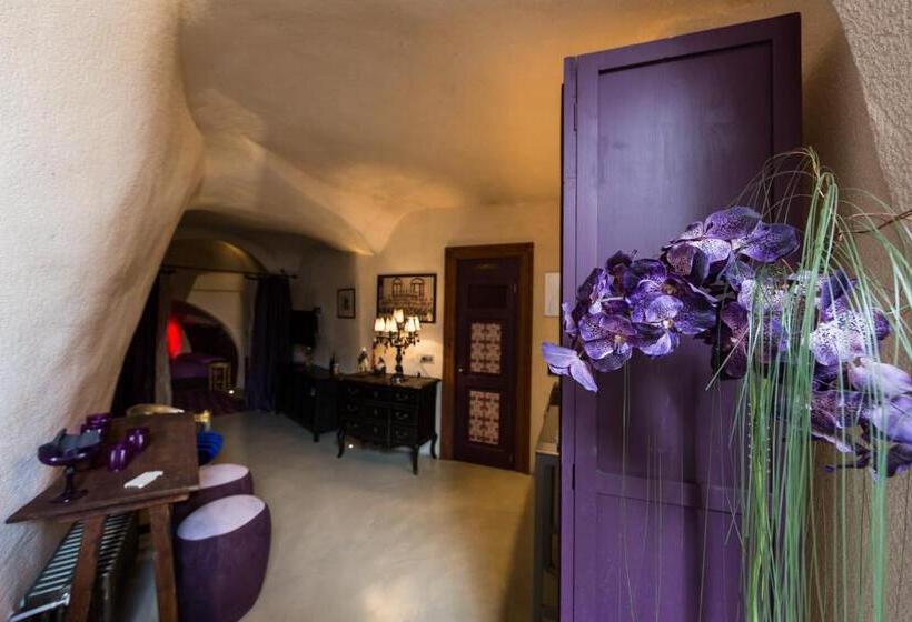 اتاق لوکس, Maison D'ax