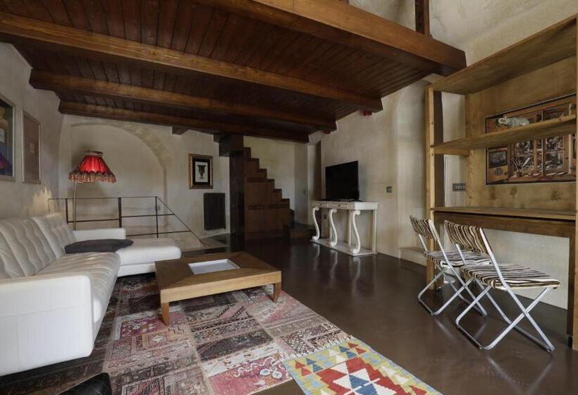 سوییت, Maison D'ax