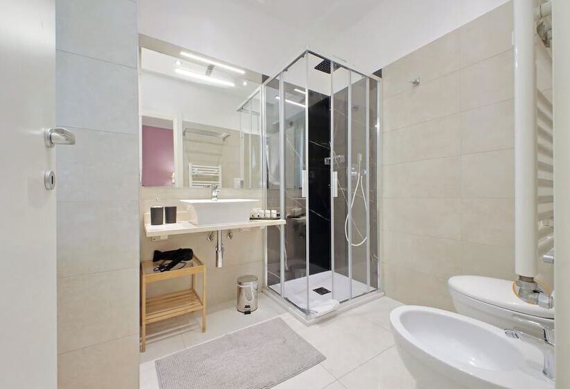 חדר סטנדרט, Roman Holiday Charming