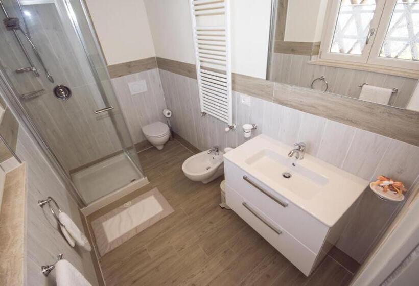 خانه 2 خوابه, Il Tremarino