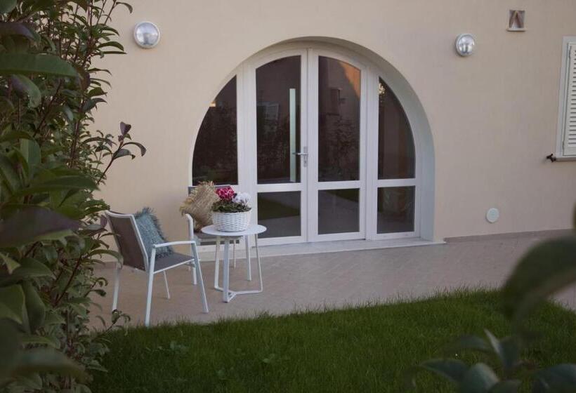 خانه 3 خوابه, Il Tremarino