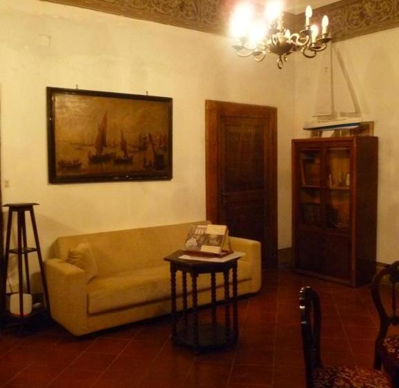 اتاق استاندارد, Time Out