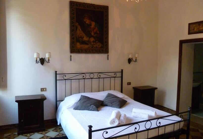 اتاق استاندارد سه نفره, Time Out