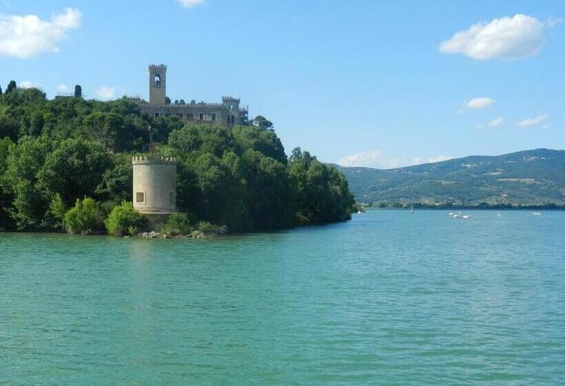 Апартаменты 1 Спальня, Boschetto Del Lago