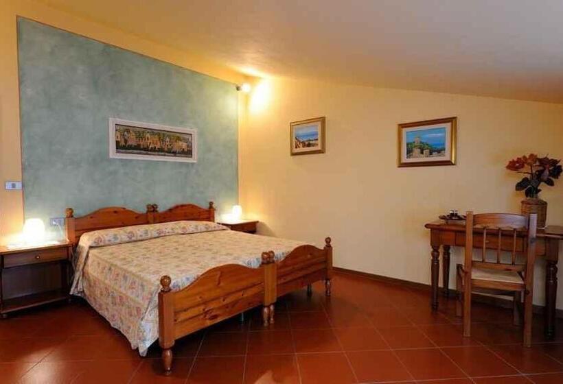 Апартаменты 1 Спальня с Террасой, Boschetto Del Lago