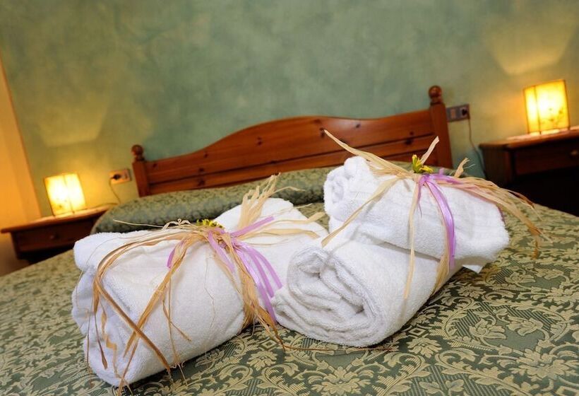 Апартаменты 1 Спальня, Boschetto Del Lago