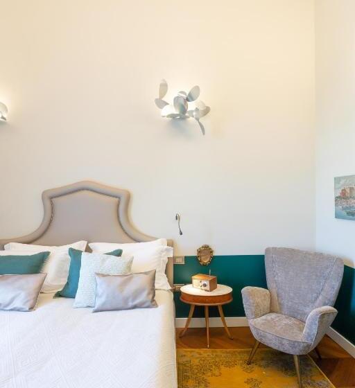 デラックスルーム, Accademia 39