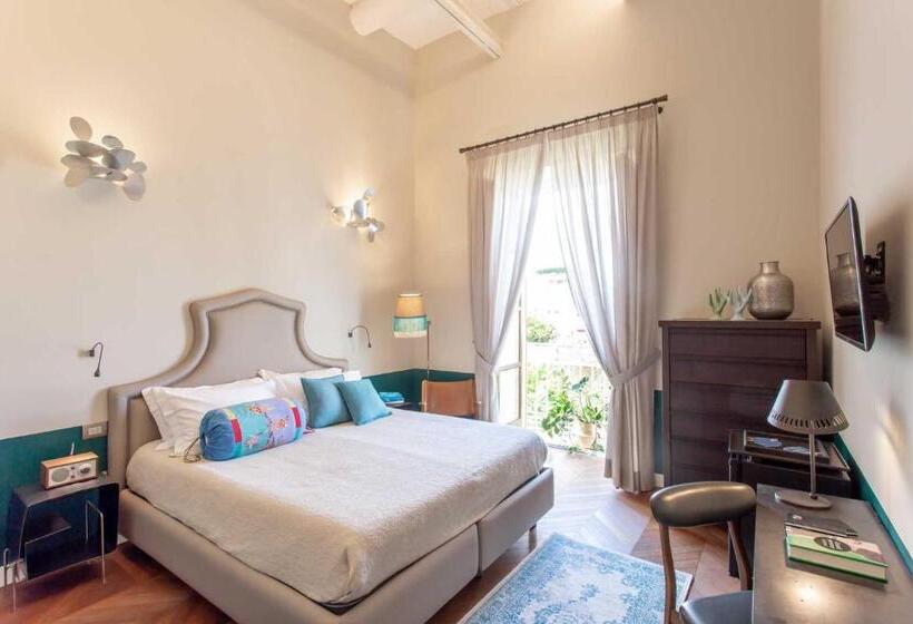 デラックスルーム, Accademia 39