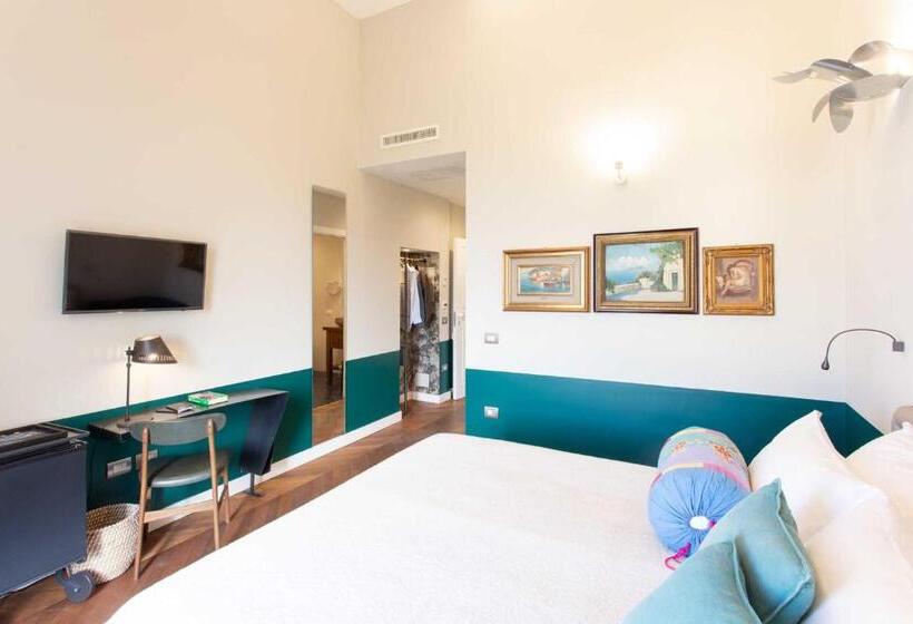 デラックスルーム, Accademia 39