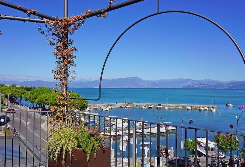 豪华房间, Riviera Carducci Rooms