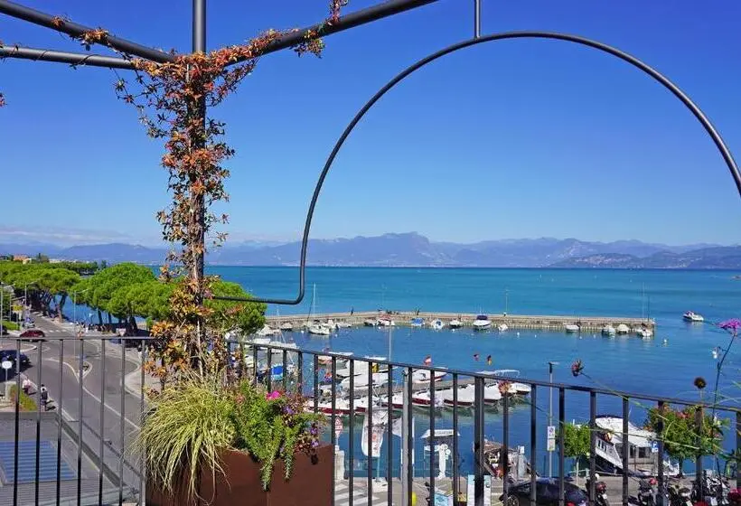 Deluxe-huone, Riviera Carducci Rooms