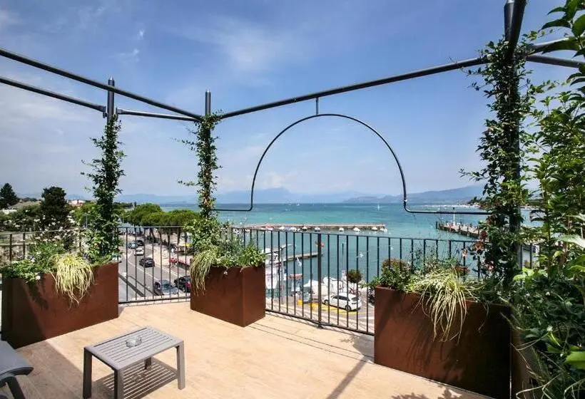 Deluxe-huone, Riviera Carducci Rooms