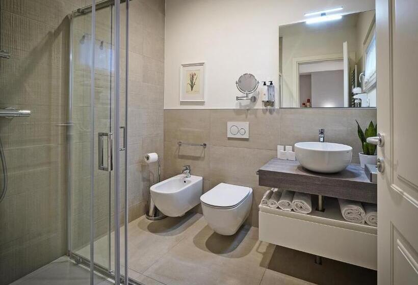 豪华房间, Riviera Carducci Rooms