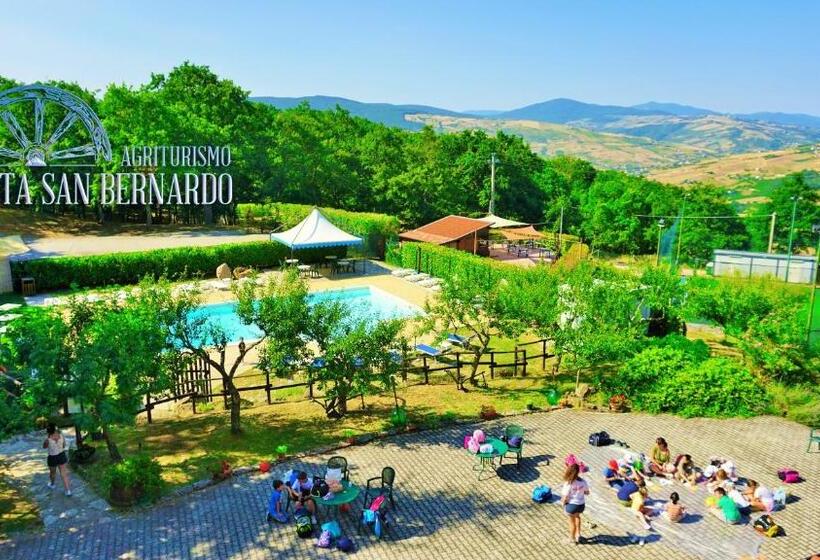 חדר סטנדרט לשלושה עם נוף לגינה, Agriturismo Costa San Bernardo