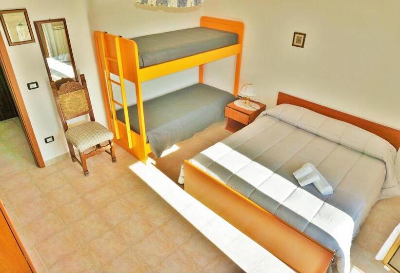 חדר סטנדרט לארבעה, Agriturismo Costa San Bernardo