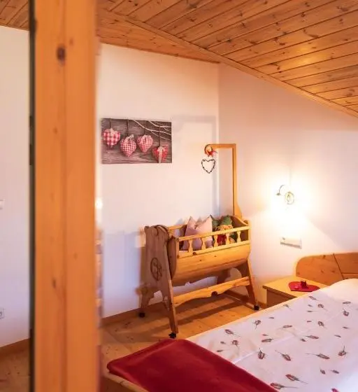 Huoneisto 2 Makuuhuonetta, Häuslerhof