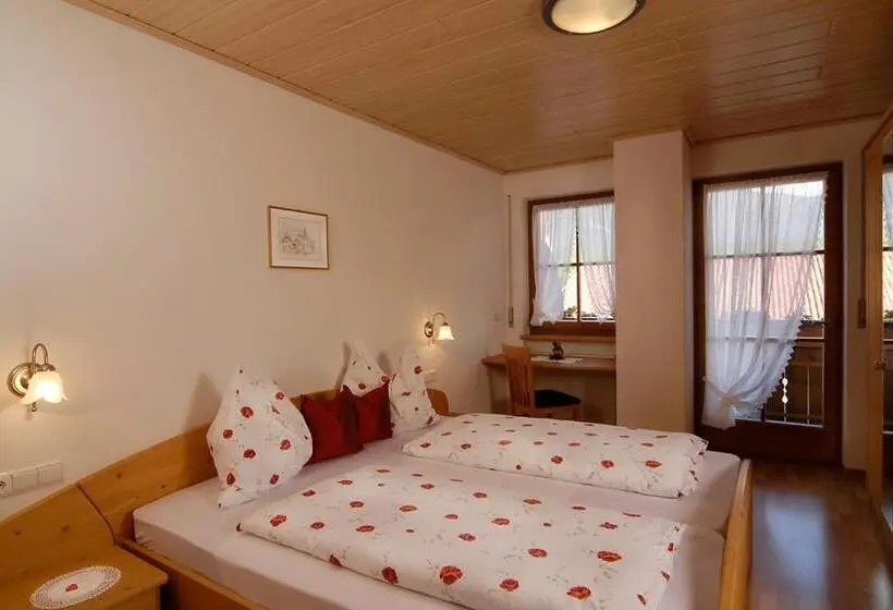 Huoneisto 1 Makuuhuone Näkymä, Häuslerhof
