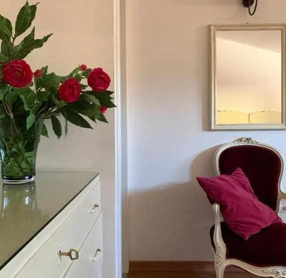 Standard Triple Room with Terrace, Affittacamere Arco Polinori