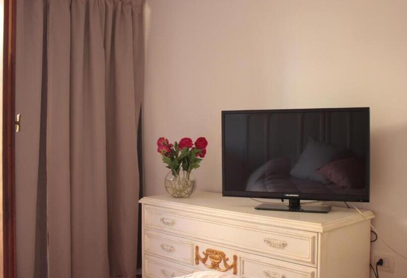 חדר סטנדרט עם טרסה, Affittacamere Arco Polinori