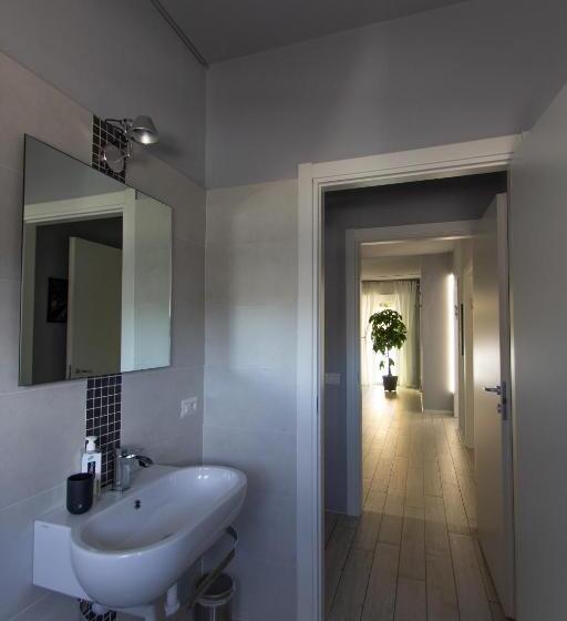 חדר דלוקס, Le3stanze