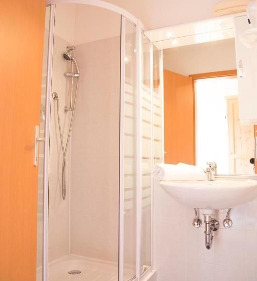 Номер Стандарт, Unterer Obereggerhof