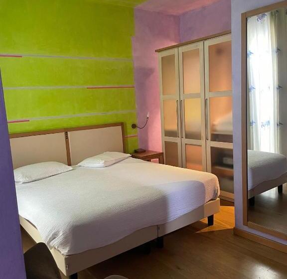 استودیوی استاندارد, Appartamenti Porta Nuova 80