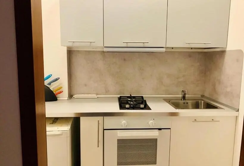 バルコニー付き１ベッドルームアパートメント, Front Lake Apartment Bardolino
