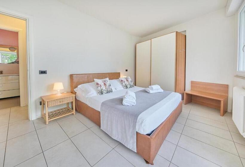 آپارتمان 1 خوابه با چشمانداز, Front Lake Apartment Bardolino