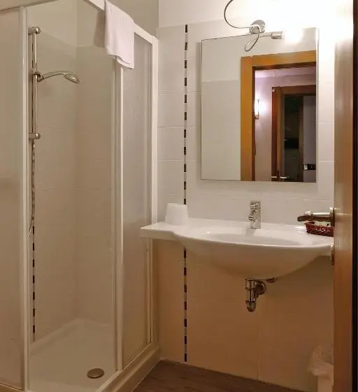 1 Bedroom Apartment Lake View, Front Lake Apartment Bardolino