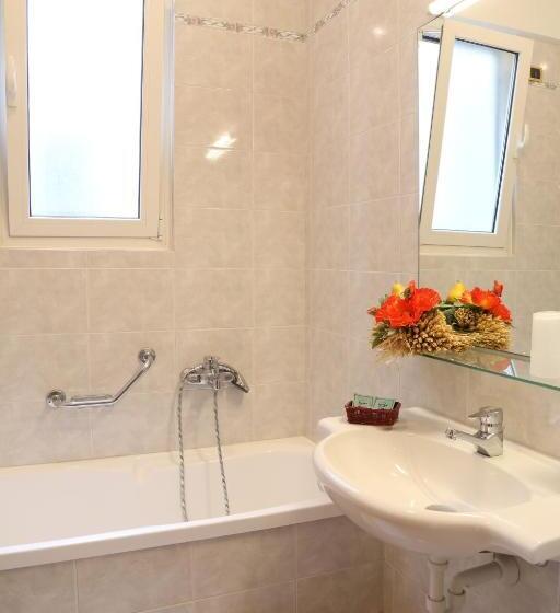 آپارتمان 3 خوابه, Front Lake Apartment Bardolino