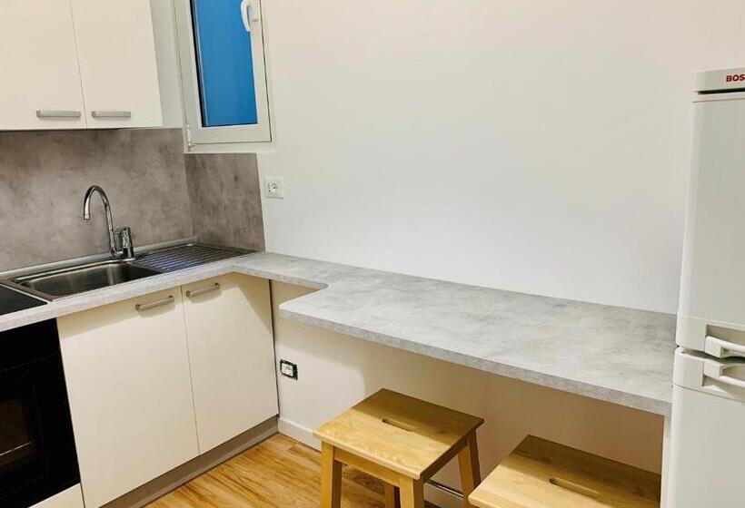 آپارتمان 3 خوابه, Front Lake Apartment Bardolino