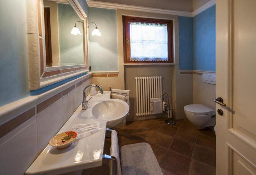 غرفة قياسية ثلاثية, Agriturismo La Sorgente