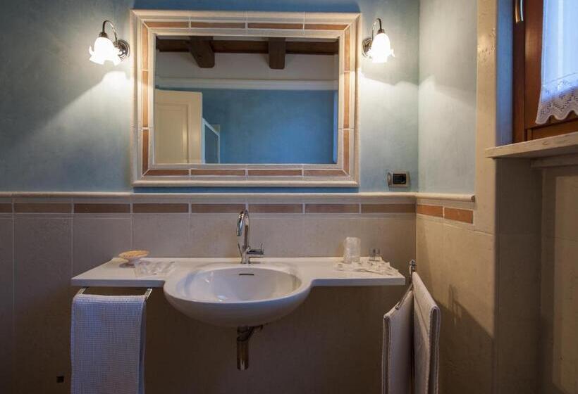Quarto Triplo Estandar, Agriturismo La Sorgente