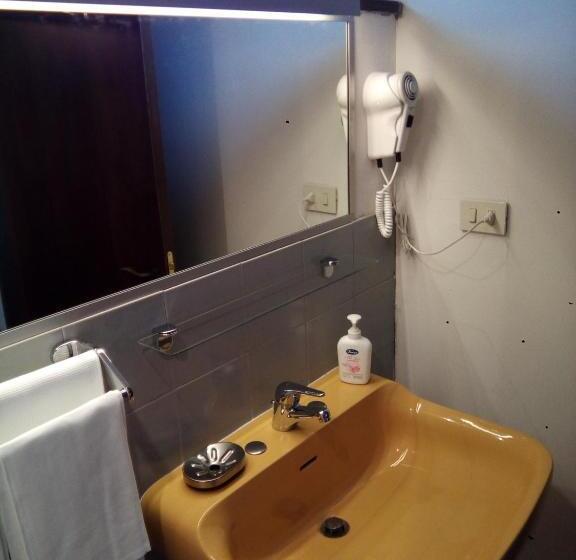 חדר קלאסי לשלושה, Masseria Sparano