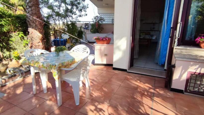 סטודיו סטנדרטי נוף לגינה, La Palma Residence Torre San Giovanni