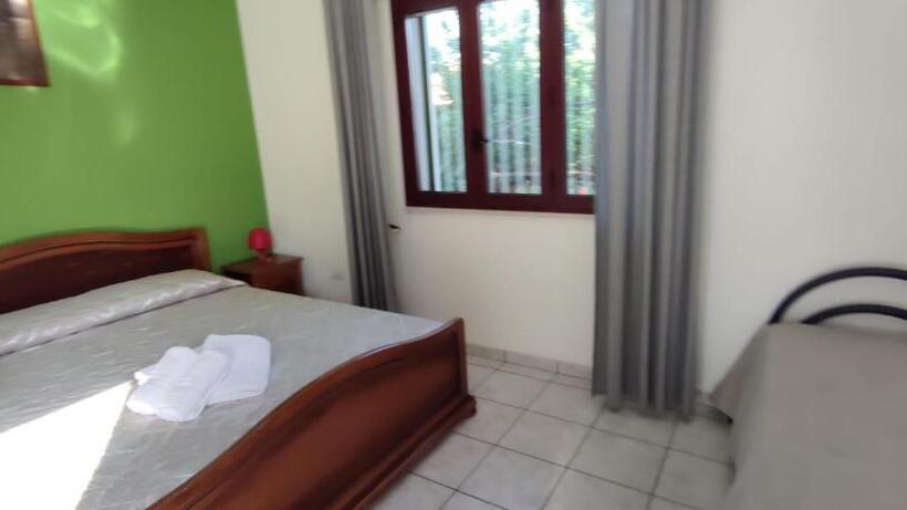 חדר סטנדרט נוף לגינה, La Palma Residence Torre San Giovanni