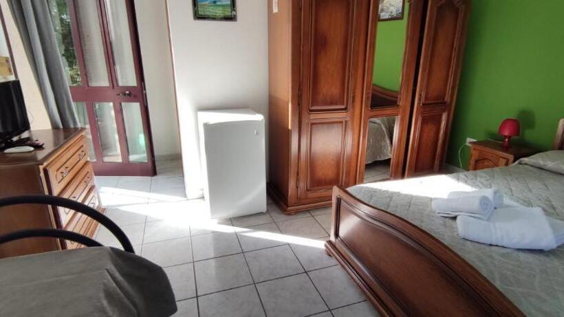 חדר סטנדרט נוף לגינה, La Palma Residence Torre San Giovanni