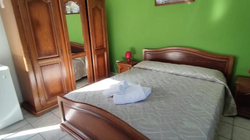 Номер Стандарт Вид на Сад, La Palma Residence Torre San Giovanni