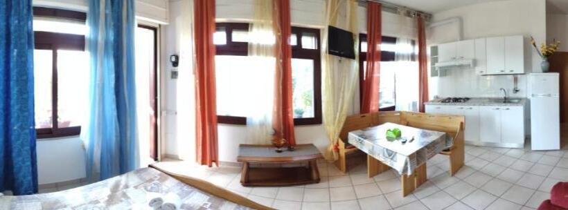 סטודיו סטנדרטי נוף לגינה, La Palma Residence Torre San Giovanni