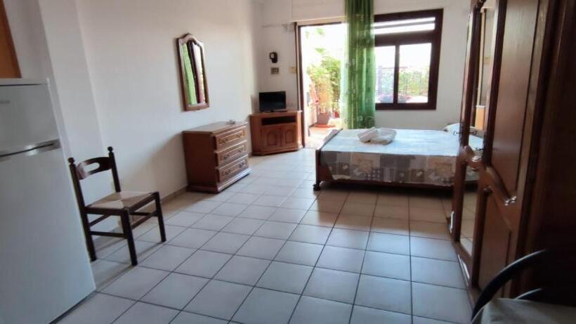 סטודיו משפחתי, La Palma Residence Torre San Giovanni