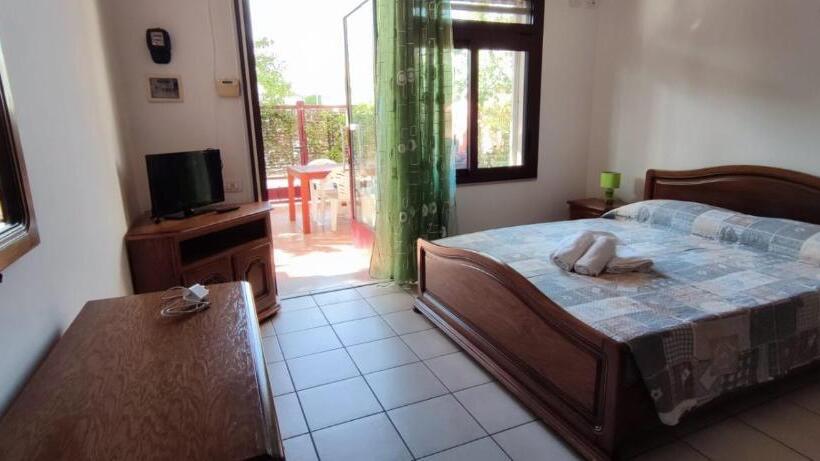 סטודיו משפחתי, La Palma Residence Torre San Giovanni