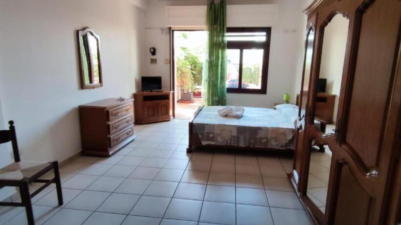 סטודיו משפחתי, La Palma Residence Torre San Giovanni