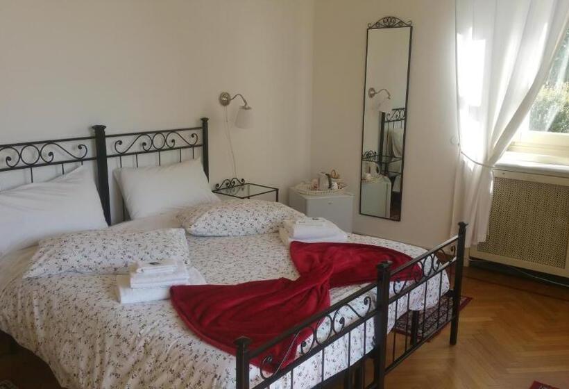 اتاق استاندارد, Villa Del Cigno