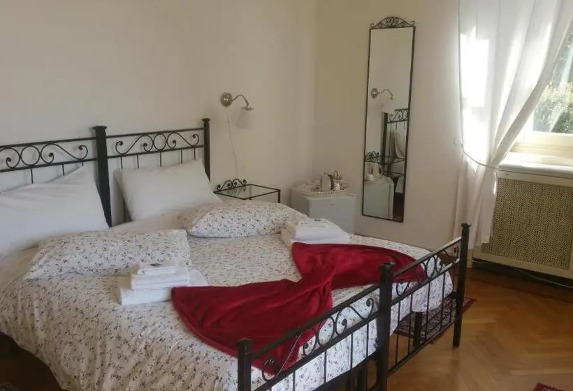 اتاق استاندارد, Villa Del Cigno